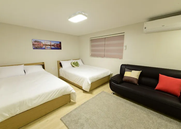 Daol Hotel 3*