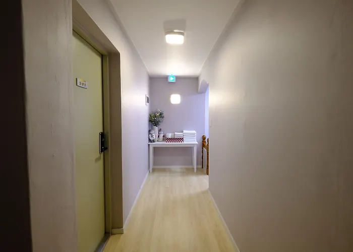 Daol Hotel 3*